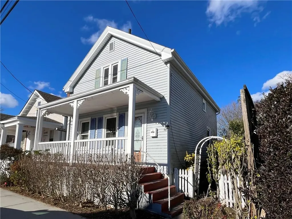 58 Connection Street Newport RI 02840