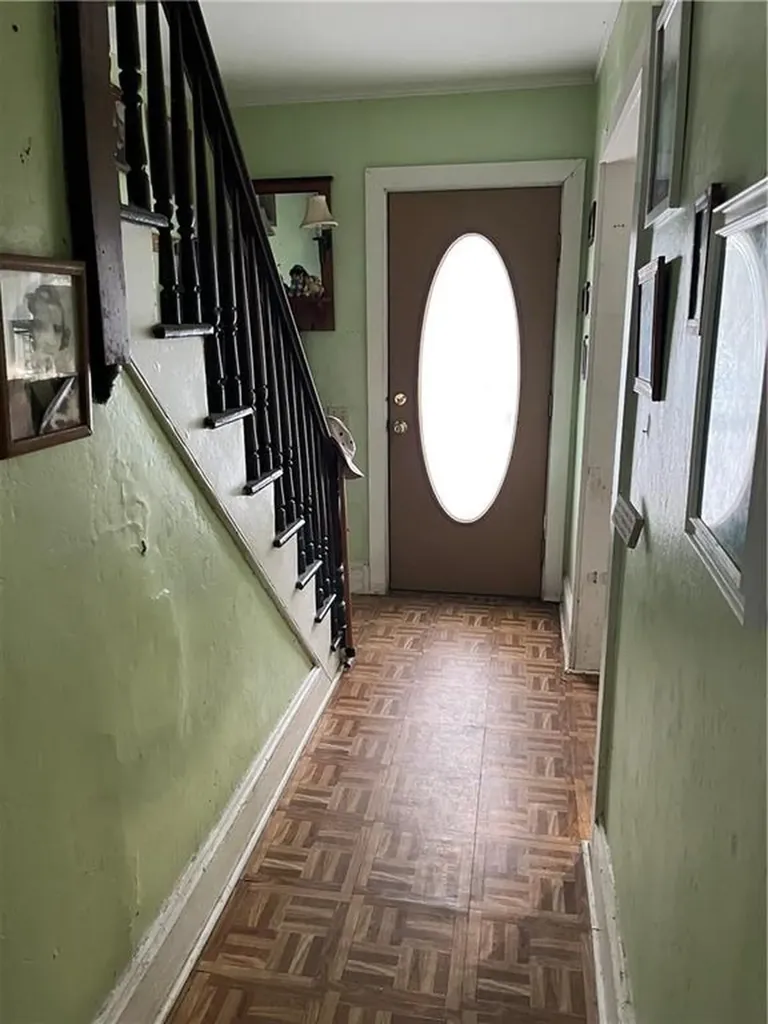 58 Connection Street Newport RI 02840