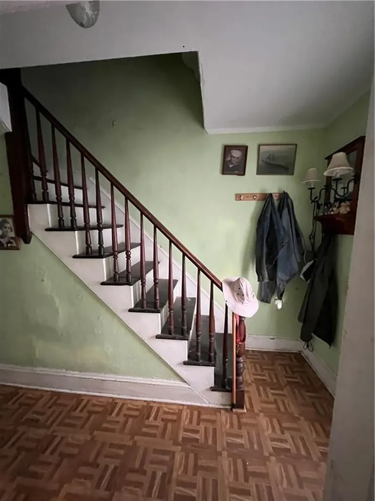 58 Connection Street Newport RI 02840