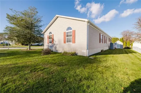 38 Hummingbird Lane Tiverton RI 02878