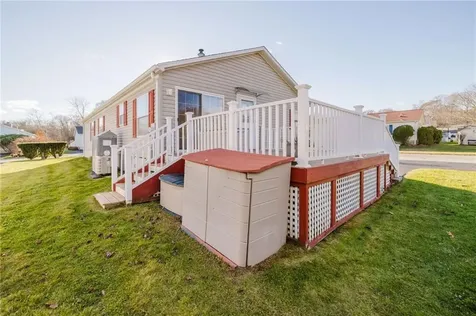 38 Hummingbird Lane Tiverton RI 02878