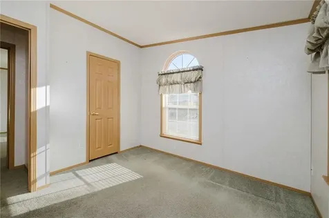 38 Hummingbird Lane Tiverton RI 02878