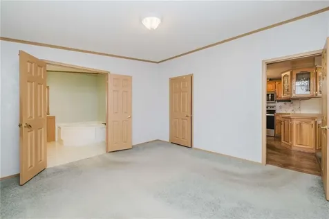 38 Hummingbird Lane Tiverton RI 02878