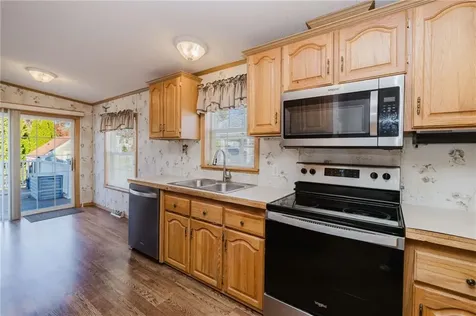 38 Hummingbird Lane Tiverton RI 02878