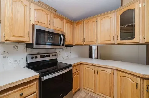 38 Hummingbird Lane Tiverton RI 02878