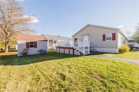 38 Hummingbird Lane Tiverton RI 02878