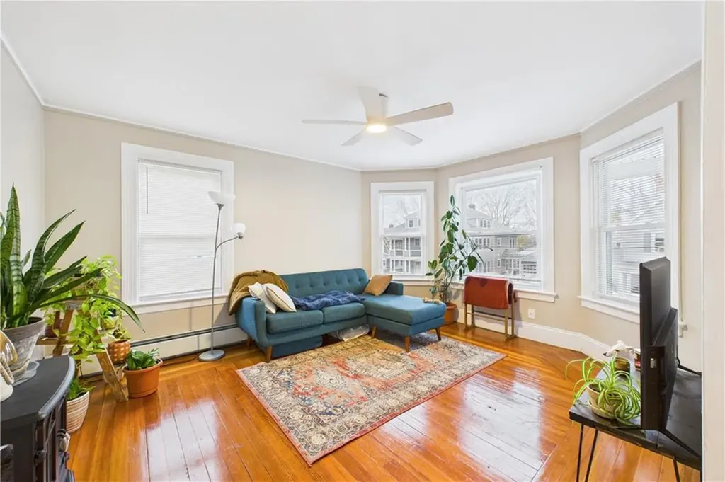 18 Glenwood Avenue Cranston RI 02910