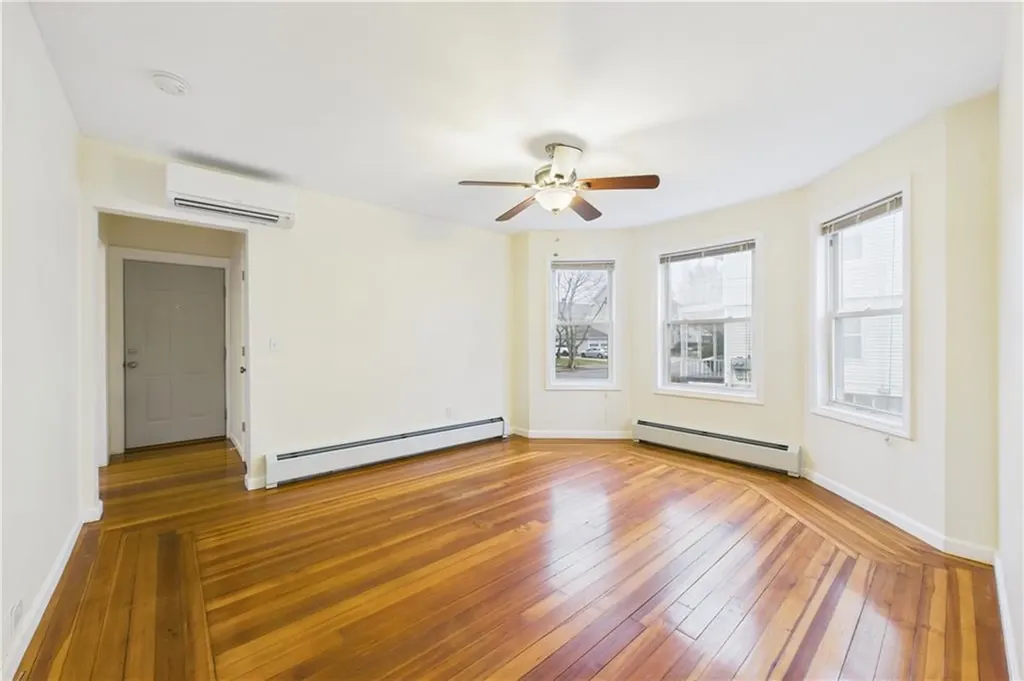 18 Glenwood Avenue Cranston RI 02910