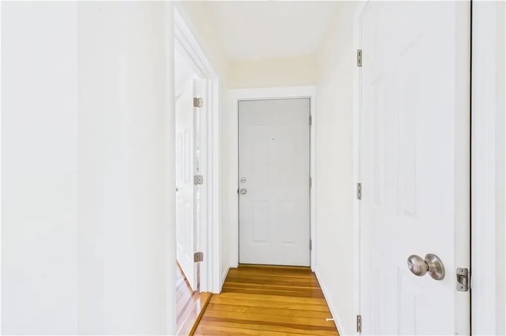 18 Glenwood Avenue Cranston RI 02910