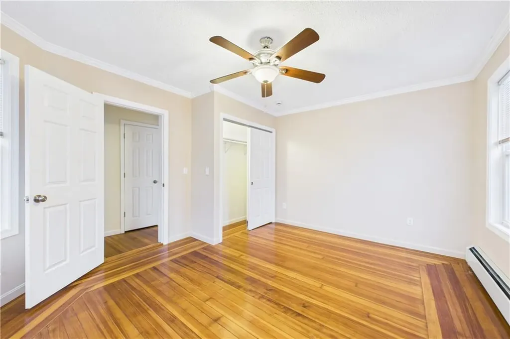 18 Glenwood Avenue Cranston RI 02910