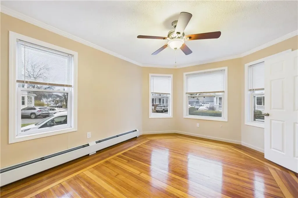18 Glenwood Avenue Cranston RI 02910