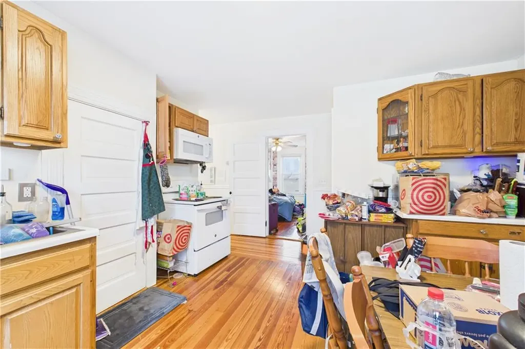 18 Glenwood Avenue Cranston RI 02910