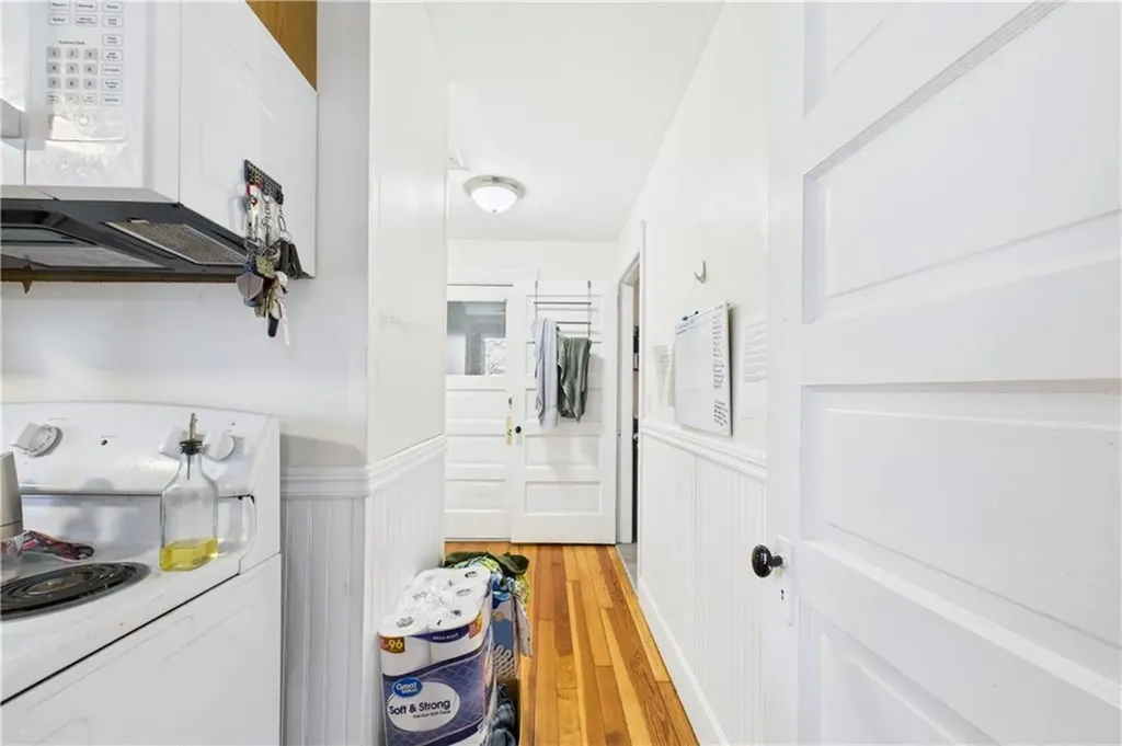 18 Glenwood Avenue Cranston RI 02910