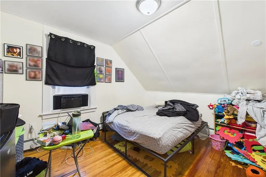 18 Glenwood Avenue Cranston RI 02910