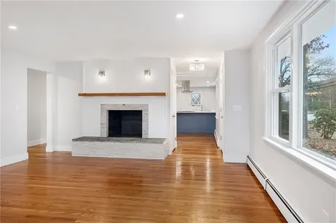 1755 Ten Rod Road North Kingstown RI 02852