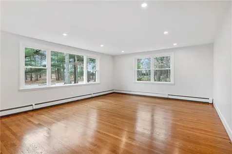 1755 Ten Rod Road North Kingstown RI 02852