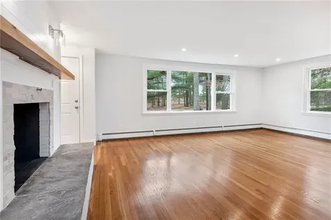 1755 Ten Rod Road North Kingstown RI 02852