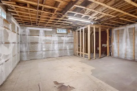 1755 Ten Rod Road North Kingstown RI 02852