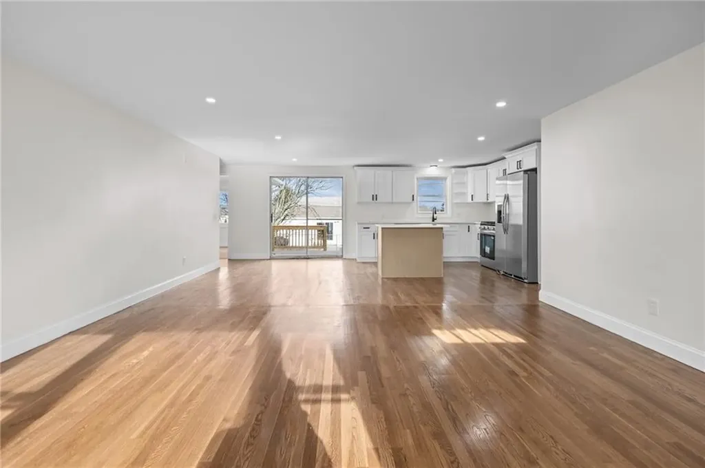 99 Salem Avenue Cranston RI 02920