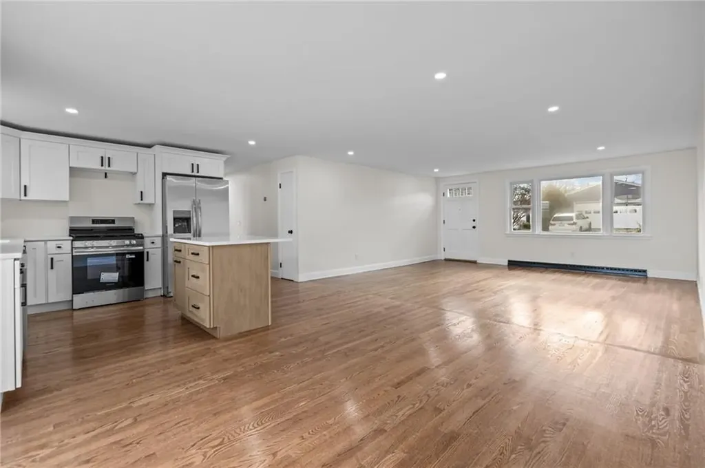 99 Salem Avenue Cranston RI 02920