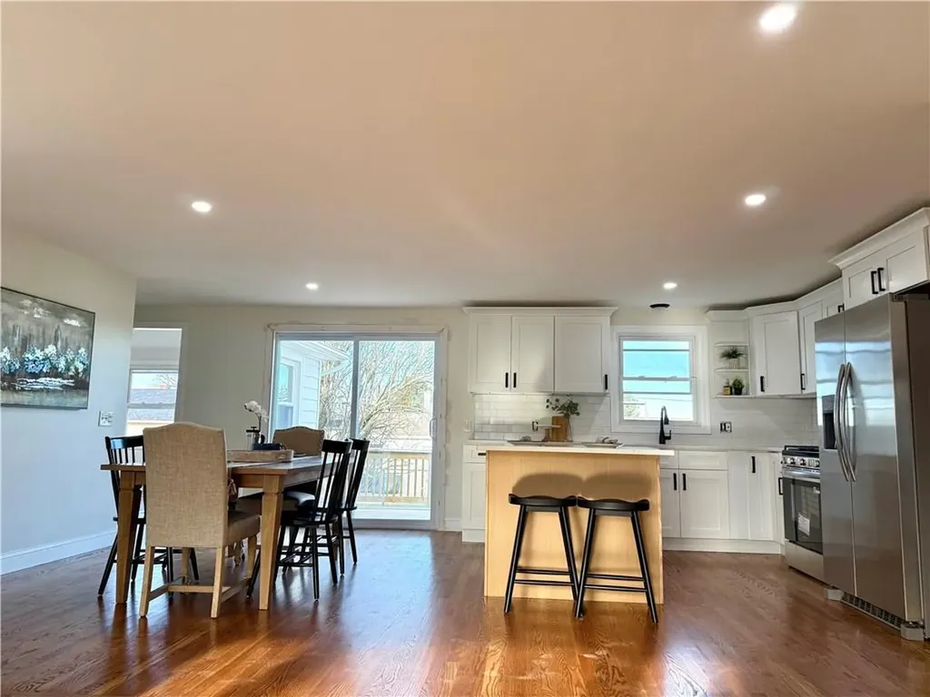 99 Salem Avenue Cranston RI 02920