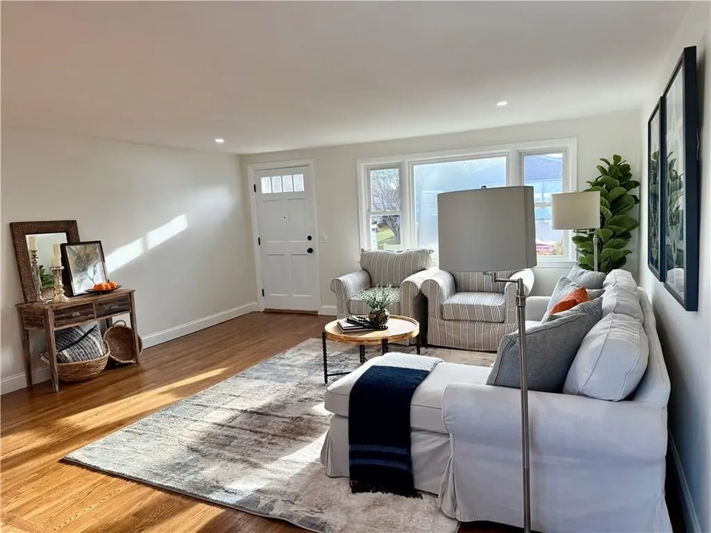 99 Salem Avenue Cranston RI 02920