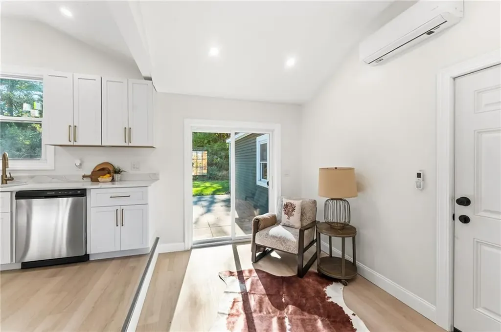 132 Greenville Road North Smithfield RI 02896