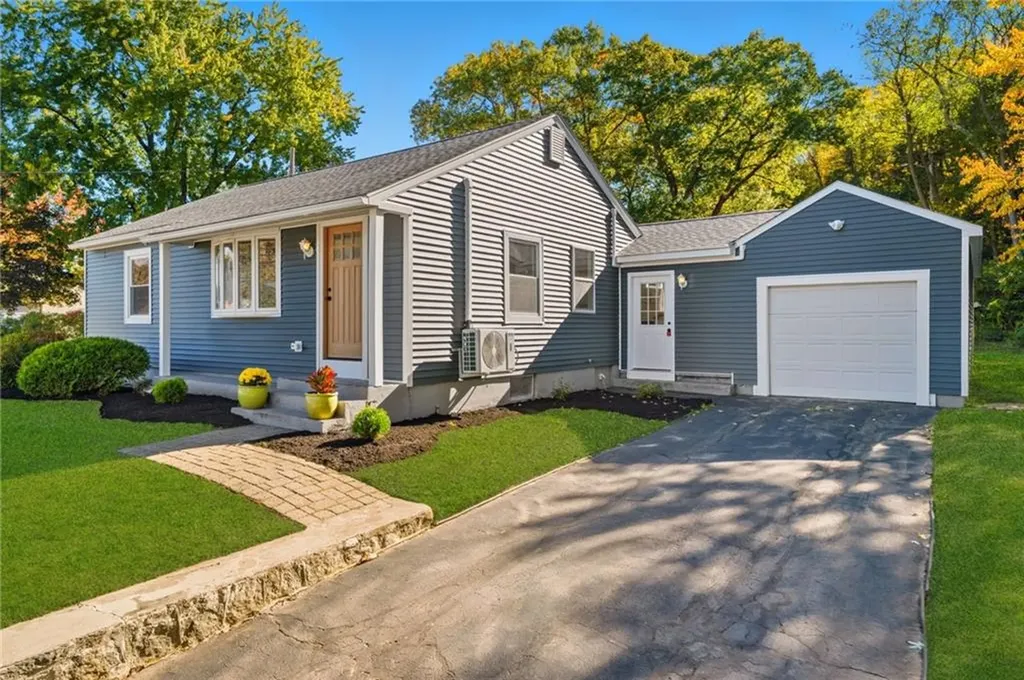 132 Greenville Road North Smithfield RI 02896