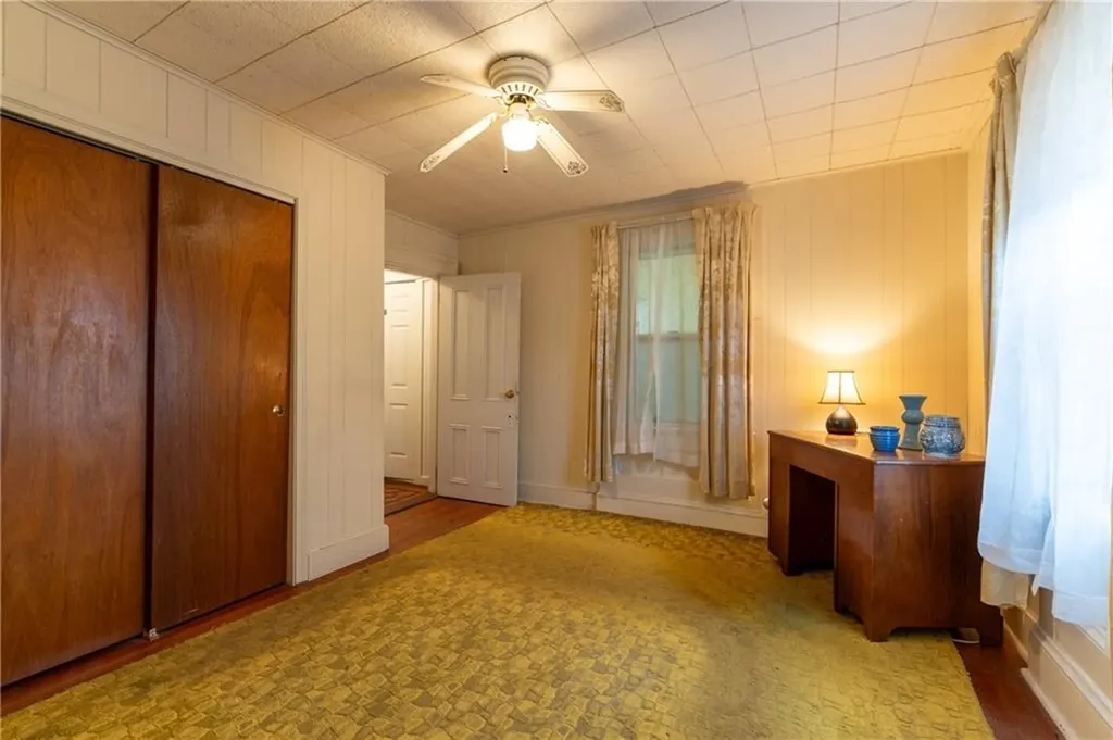 17 Warner Street Newport RI 02840