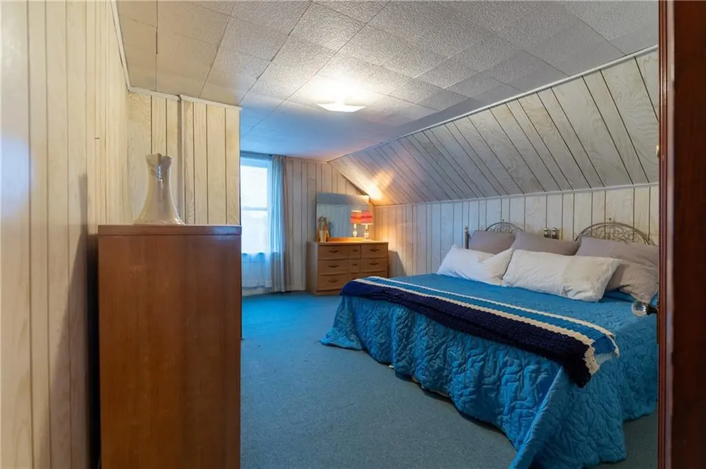 17 Warner Street Newport RI 02840