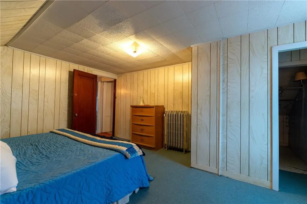 17 Warner Street Newport RI 02840