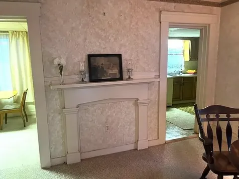 17 Warner Street Newport RI 02840