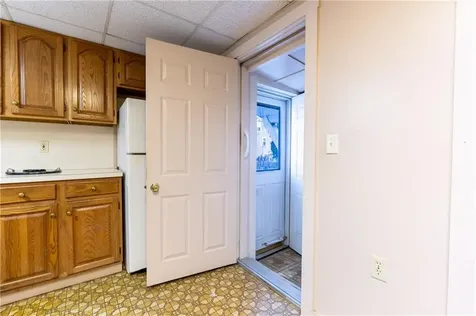 17 Warner Street Newport RI 02840