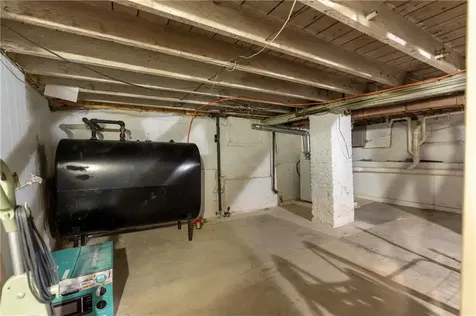 17 Warner Street Newport RI 02840