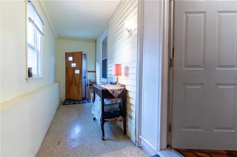 17 Warner Street Newport RI 02840