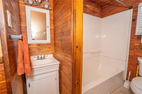 68 Lane 5 Warwick RI 02888