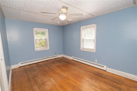 68 Lane 5 Warwick RI 02888