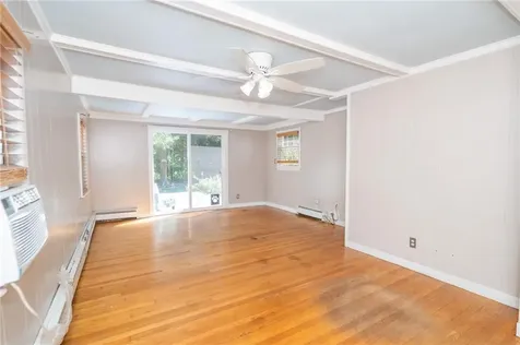 68 Lane 5 Warwick RI 02888