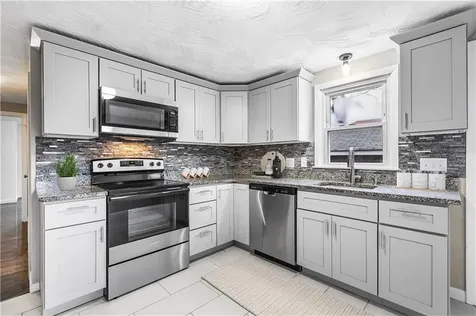 41 Gleason Street Cranston RI 02910