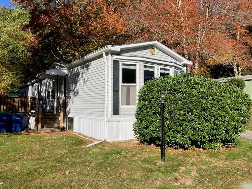 15 Friar Tuck Lane Coventry RI 02816