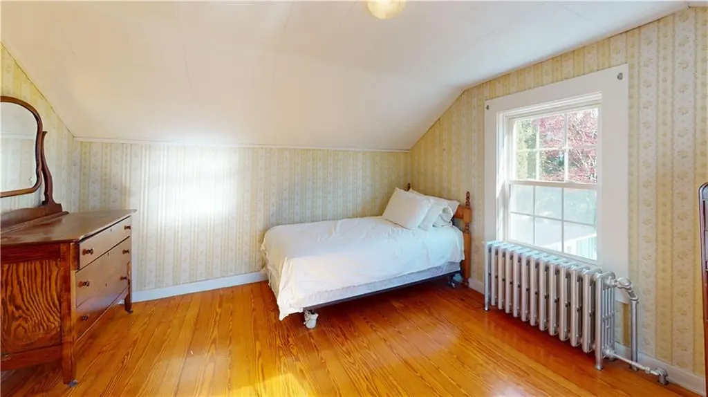 26 Freebody Street Newport RI 02840