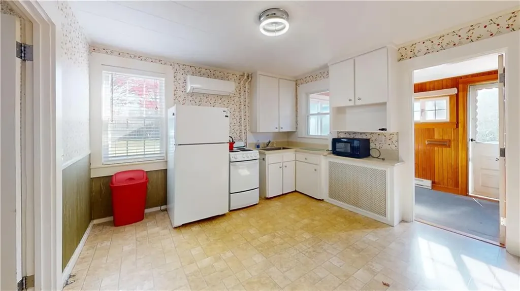 26 Freebody Street Newport RI 02840