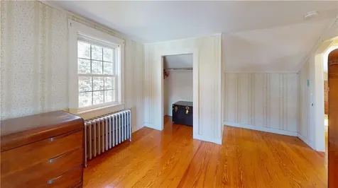 26 Freebody Street Newport RI 02840