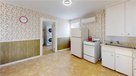 26 Freebody Street Newport RI 02840