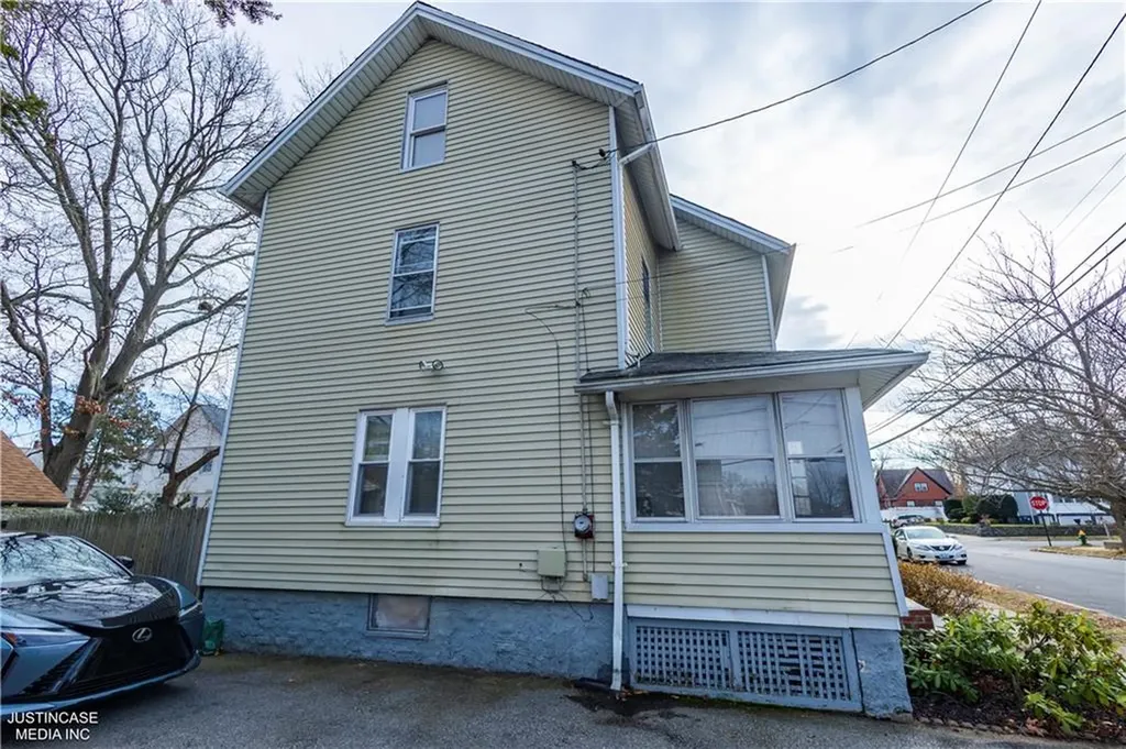 58 Alexander Street Providence RI 02907