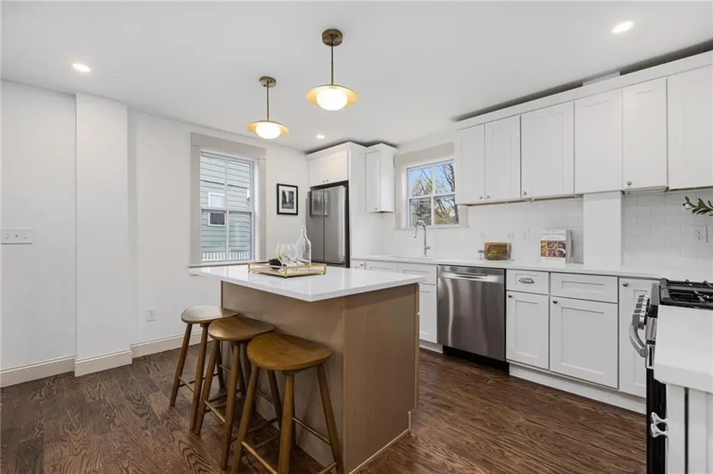 103 Evergreen Street Providence RI 02906