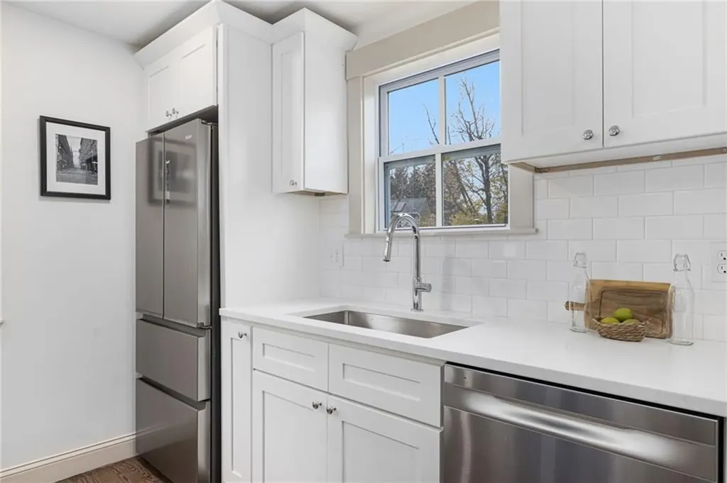 103 Evergreen Street Providence RI 02906