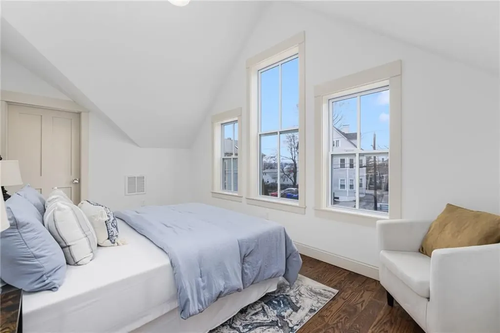 103 Evergreen Street Providence RI 02906