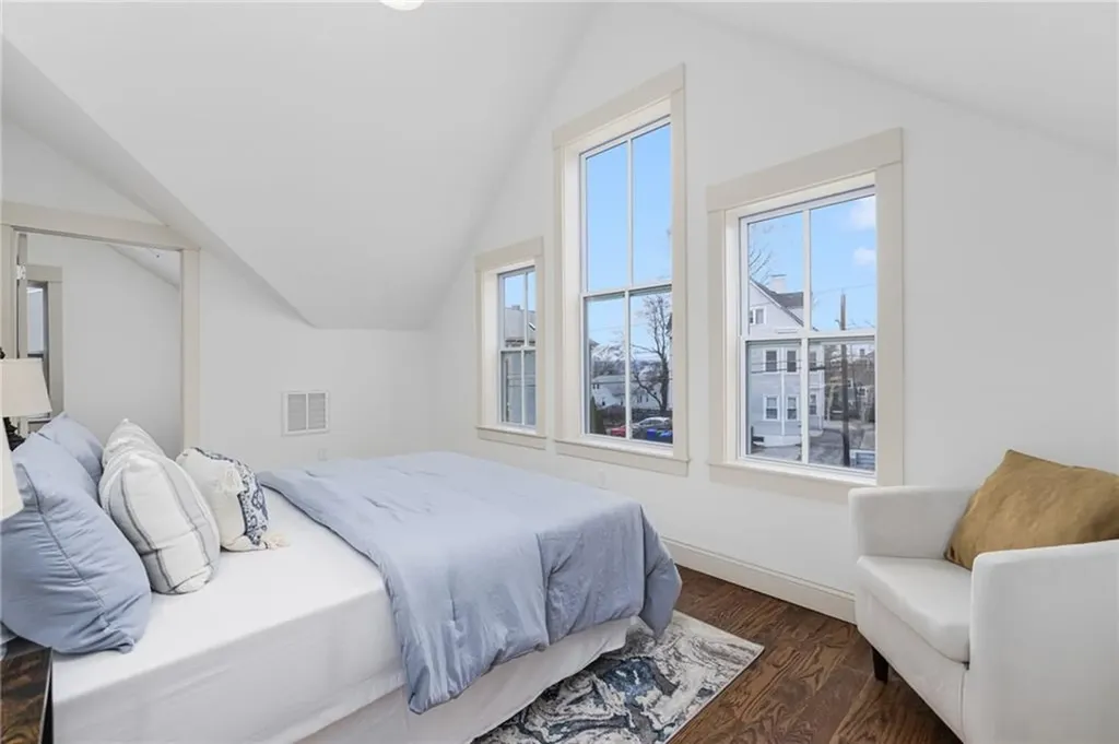 103 Evergreen Street Providence RI 02906