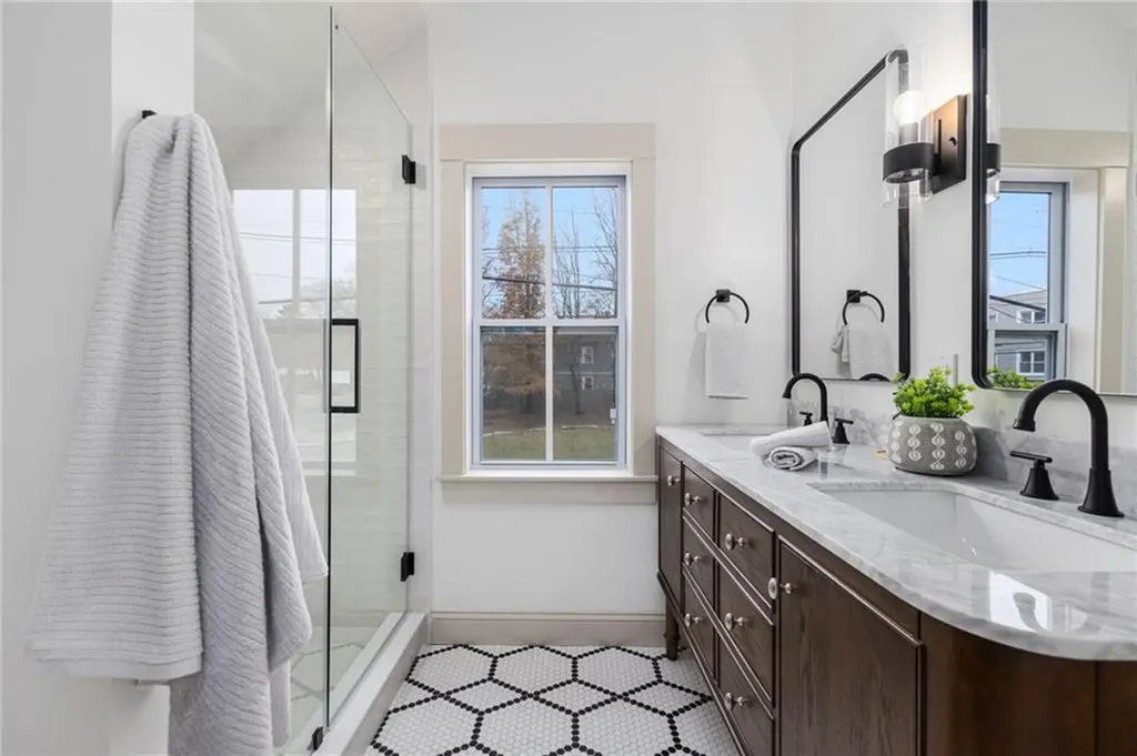 103 Evergreen Street Providence RI 02906